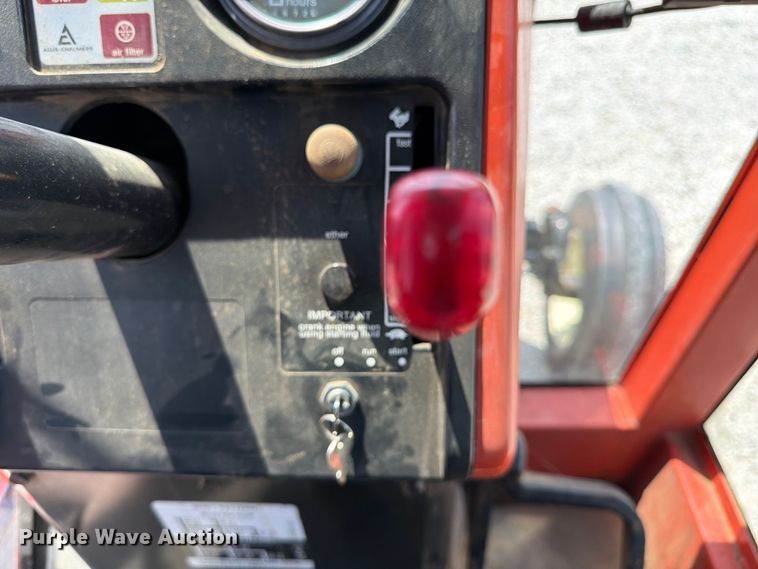 image for item FK3032 1983 Allis-Chalmers 6080 tractor