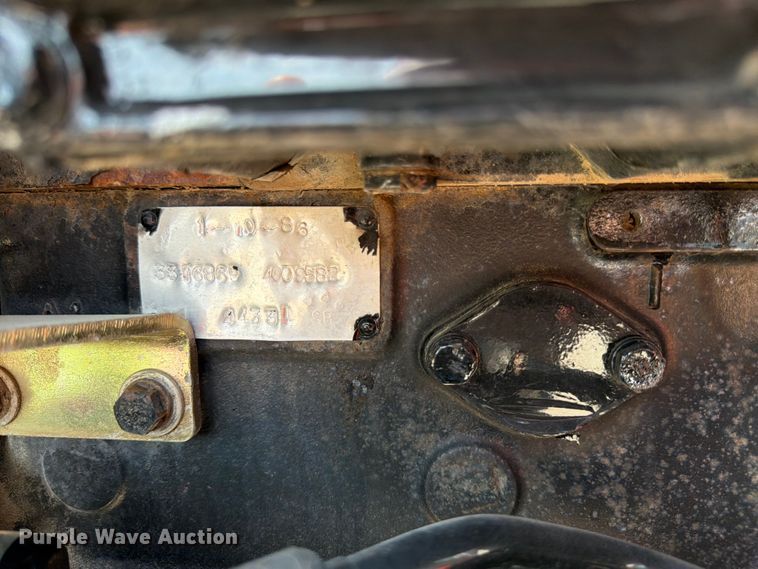 image for item FK3032 1983 Allis-Chalmers 6080 tractor