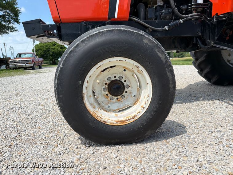 image for item FK3032 1983 Allis-Chalmers 6080 tractor