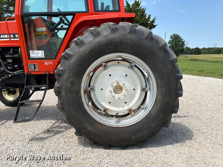 image for item FK3032 1983 Allis-Chalmers 6080 tractor