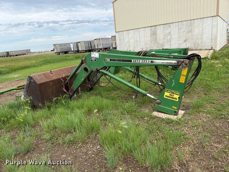 image for item FK4018 Farmhand F258 loader