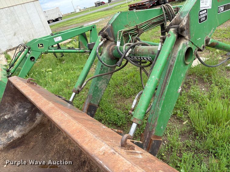 image for item FK4018 Farmhand F258 loader