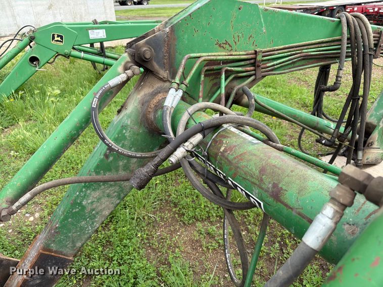 image for item FK4018 Farmhand F258 loader