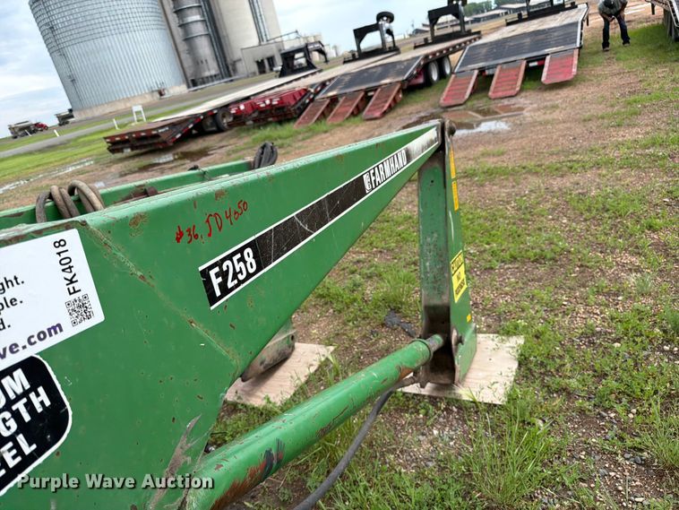 image for item FK4018 Farmhand F258 loader