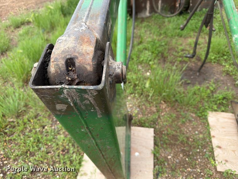 image for item FK4018 Farmhand F258 loader