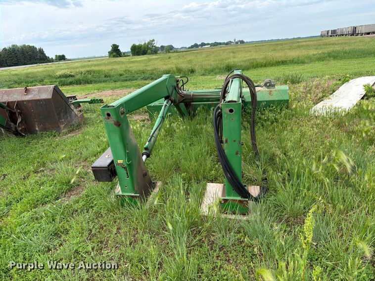 image for item FK4019 John Deere 158 loader