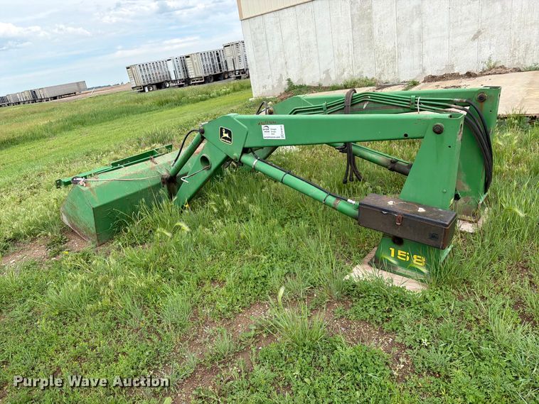 image for item FK4019 John Deere 158 loader