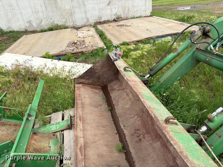 image for item FK4019 John Deere 158 loader