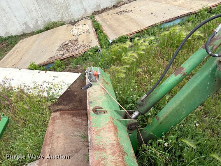 image for item FK4019 John Deere 158 loader