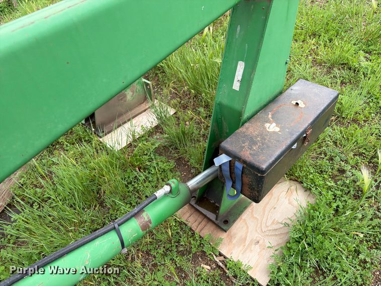 image for item FK4019 John Deere 158 loader