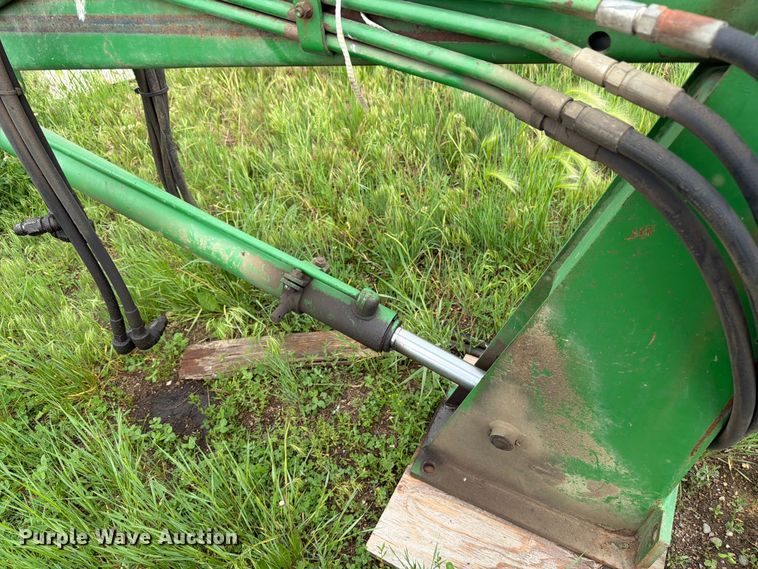 image for item FK4019 John Deere 158 loader