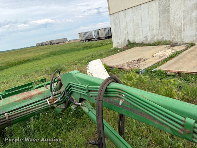 image for item FK4019 John Deere 158 loader