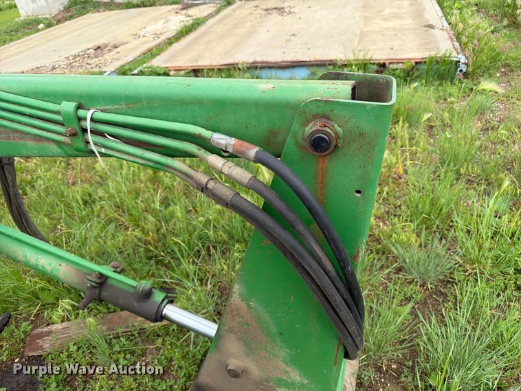 image for item FK4019 John Deere 158 loader