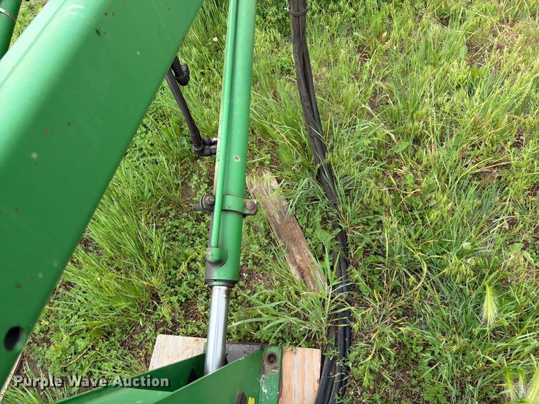 image for item FK4019 John Deere 158 loader