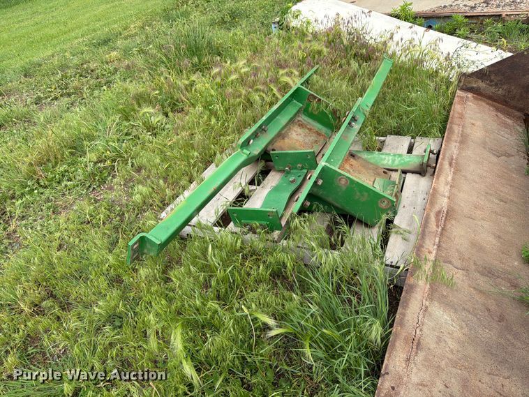 image for item FK4019 John Deere 158 loader