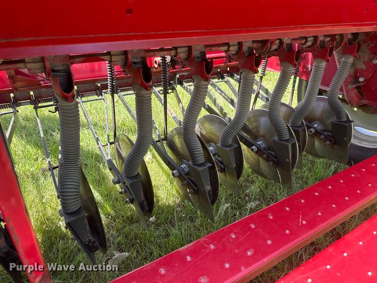 image for item NA9393 J.I. Case 5100 grain drill
