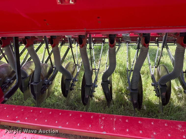 image for item NA9393 J.I. Case 5100 grain drill