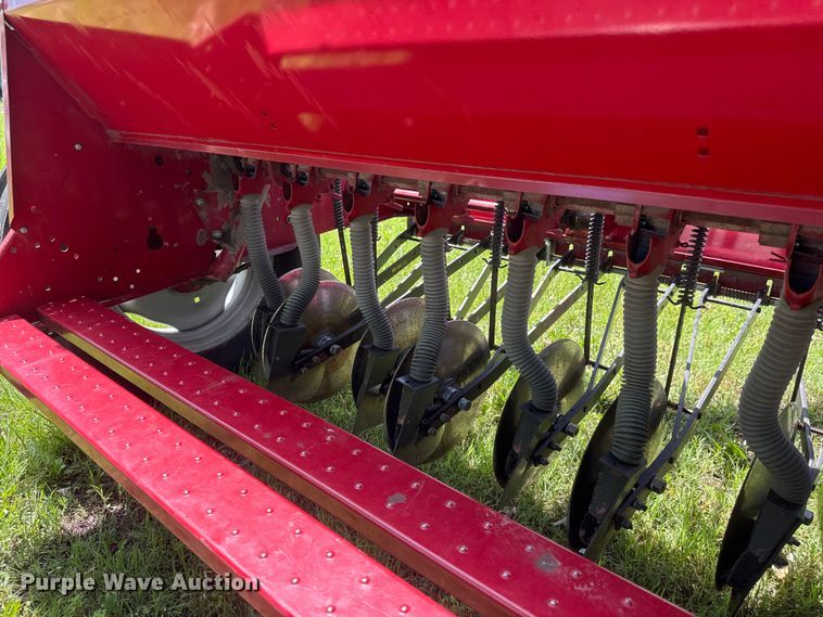 image for item NA9393 J.I. Case 5100 grain drill
