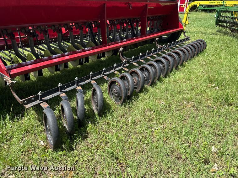 image for item NA9393 J.I. Case 5100 grain drill
