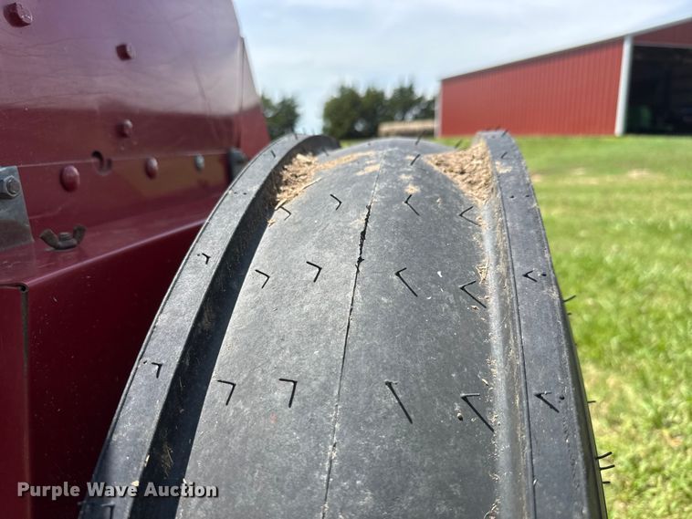 image for item NA9393 J.I. Case 5100 grain drill