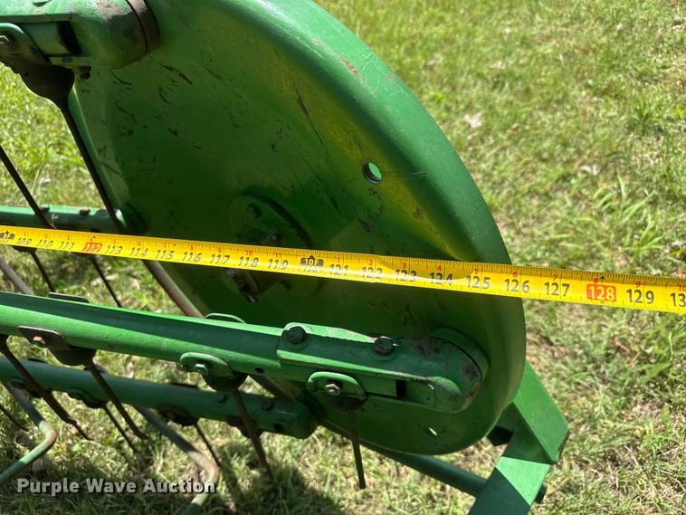 image for item NA9394 John Deere 640 hay rake