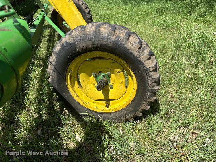 image for item NA9394 John Deere 640 hay rake