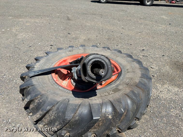 image for item YA3710 2023 Kubota M7-152 MFWD tractor