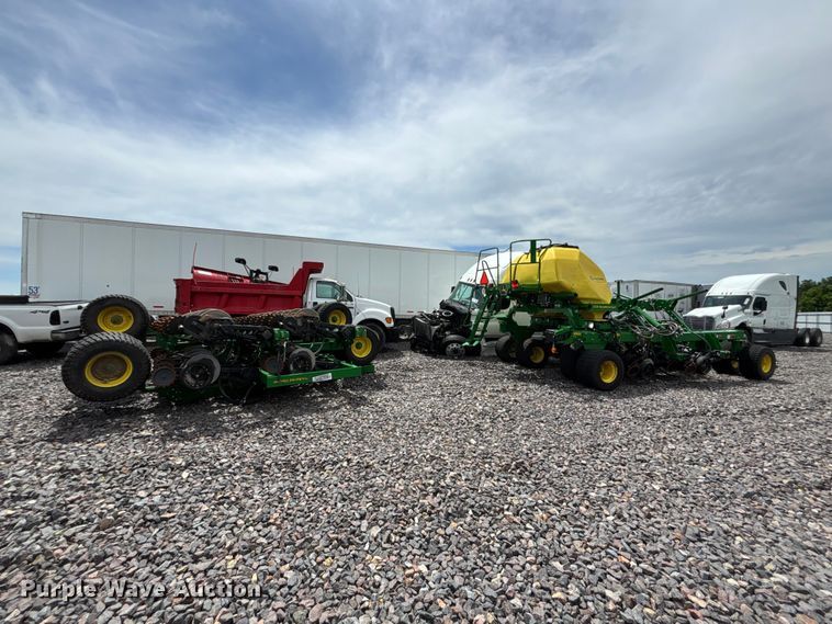 image for item YA3793 2025 John Deere N536C air seeder