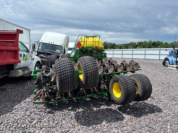image for item YA3793 2025 John Deere N536C air seeder