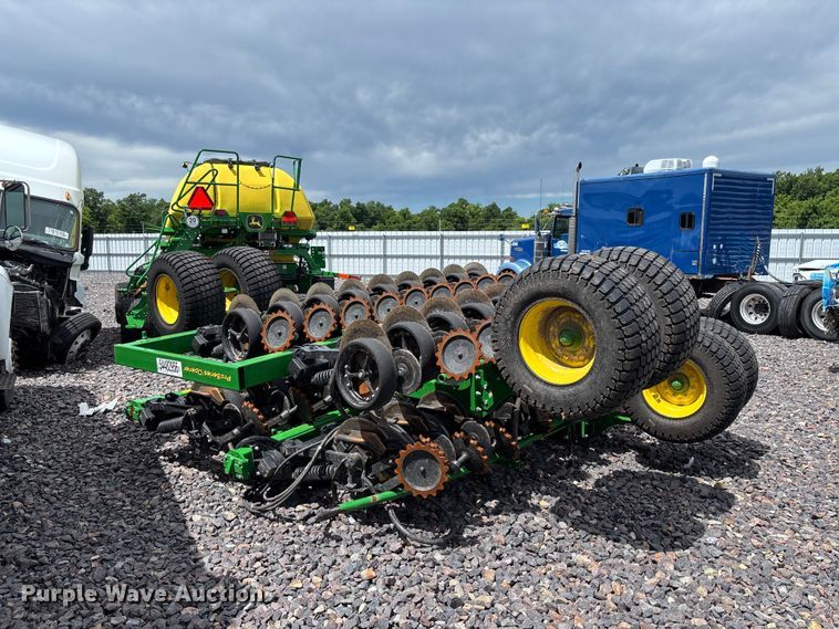 image for item YA3793 2025 John Deere N536C air seeder