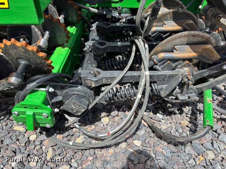 image for item YA3793 2025 John Deere N536C air seeder