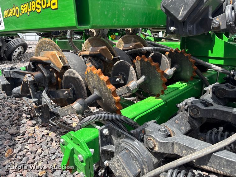 image for item YA3793 2025 John Deere N536C air seeder