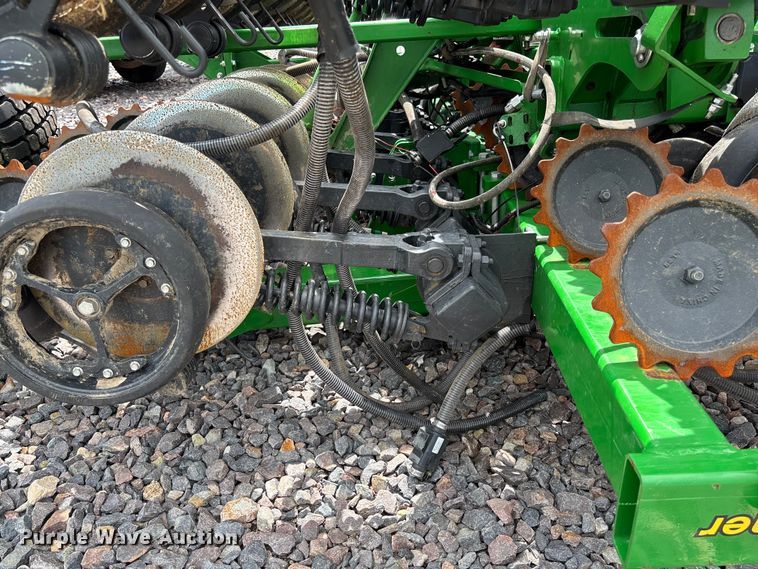 image for item YA3793 2025 John Deere N536C air seeder
