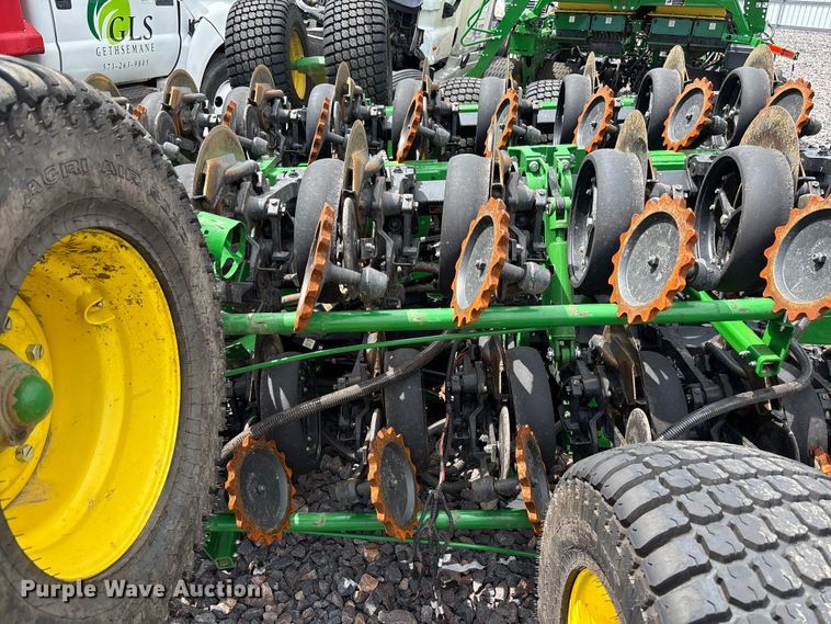 image for item YA3793 2025 John Deere N536C air seeder
