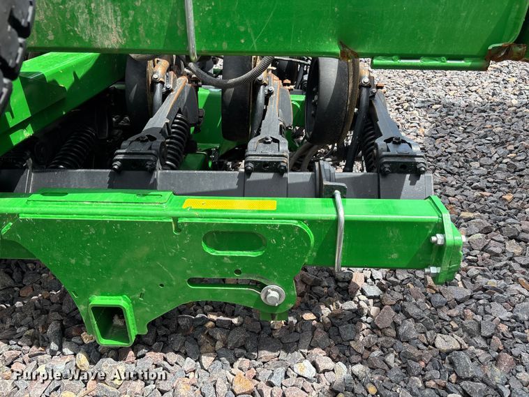 image for item YA3793 2025 John Deere N536C air seeder