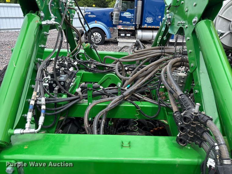 image for item YA3793 2025 John Deere N536C air seeder