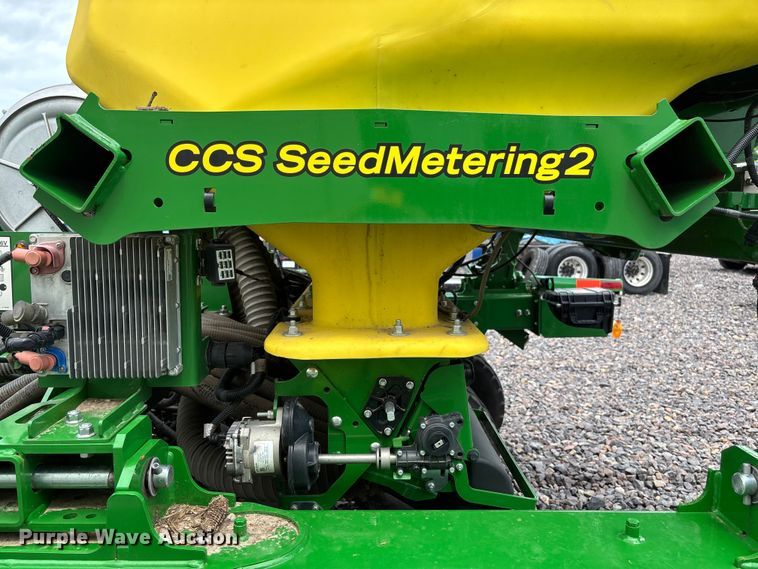 image for item YA3793 2025 John Deere N536C air seeder