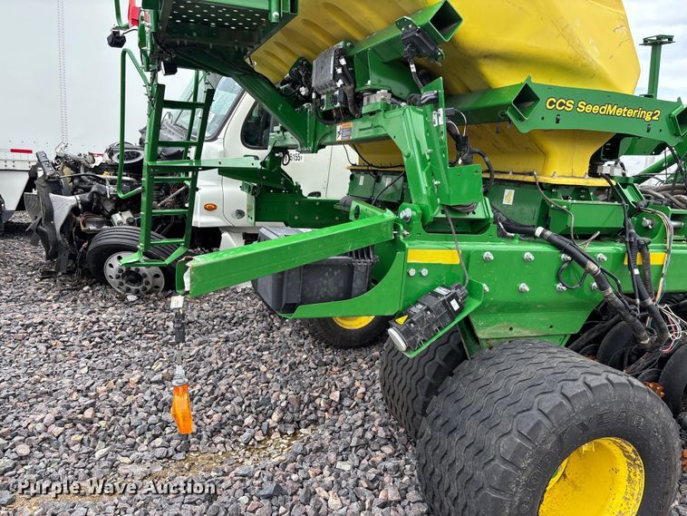image for item YA3793 2025 John Deere N536C air seeder