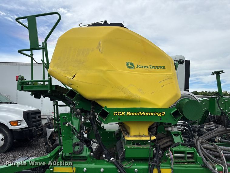 image for item YA3793 2025 John Deere N536C air seeder