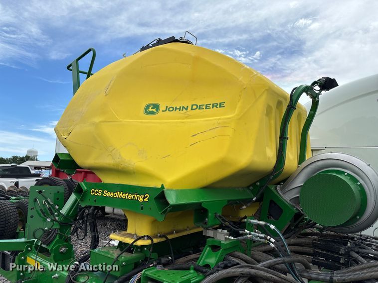 image for item YA3793 2025 John Deere N536C air seeder