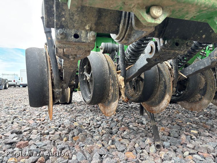 image for item YA3793 2025 John Deere N536C air seeder