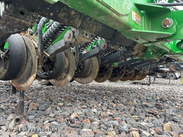 image for item YA3793 2025 John Deere N536C air seeder