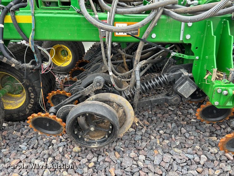image for item YA3793 2025 John Deere N536C air seeder