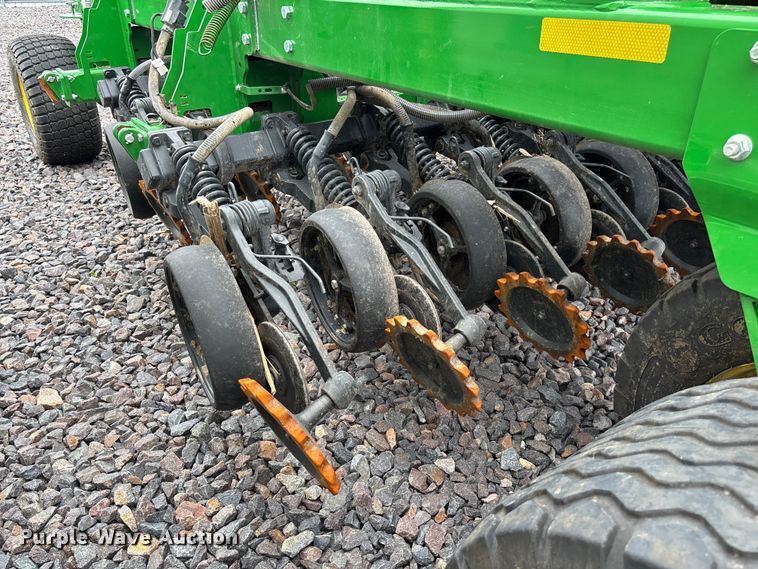 image for item YA3793 2025 John Deere N536C air seeder