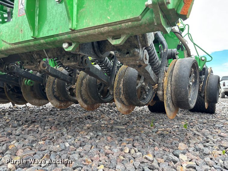 image for item YA3793 2025 John Deere N536C air seeder