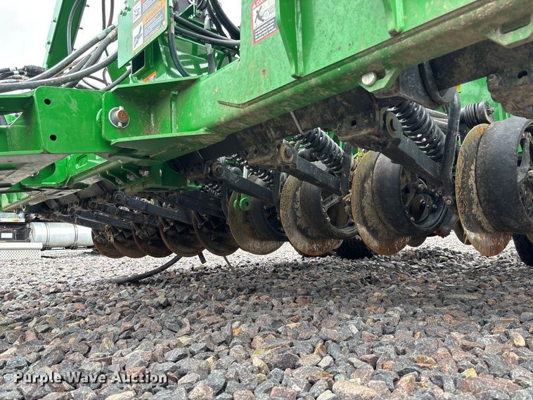 image for item YA3793 2025 John Deere N536C air seeder