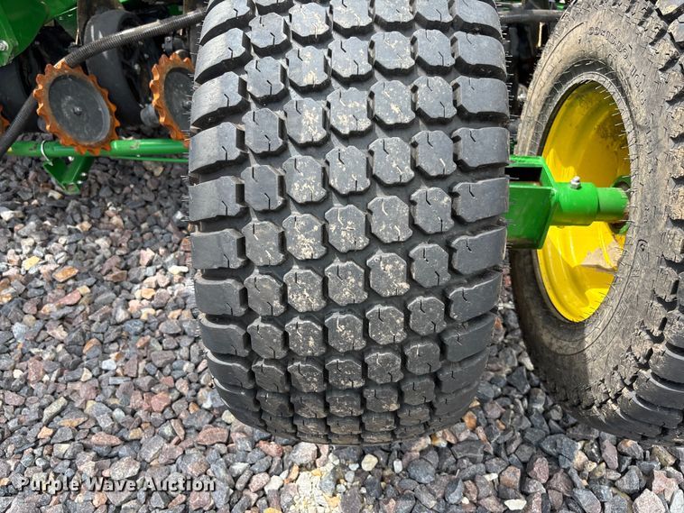 image for item YA3793 2025 John Deere N536C air seeder