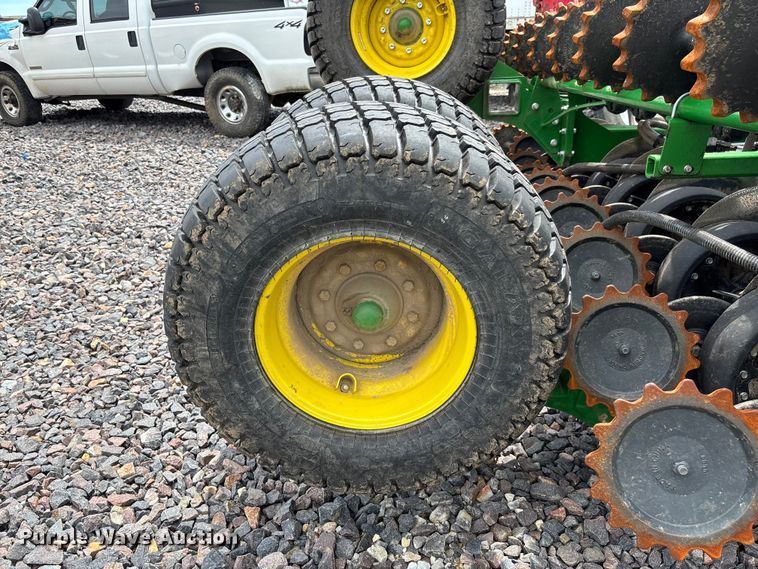 image for item YA3793 2025 John Deere N536C air seeder