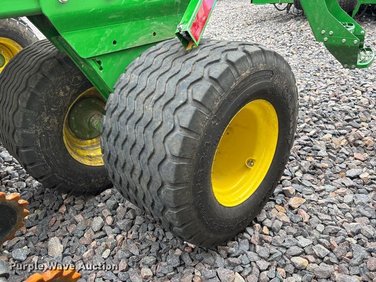 image for item YA3793 2025 John Deere N536C air seeder