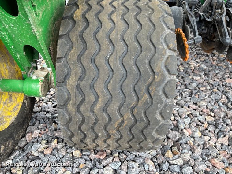 image for item YA3793 2025 John Deere N536C air seeder